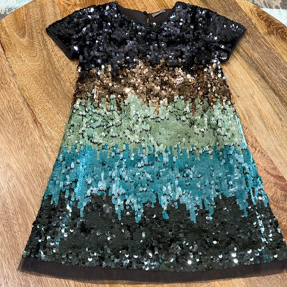 GORGEOUS holiday dress!